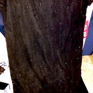 Sparkly cocktail dress perfect for NYE